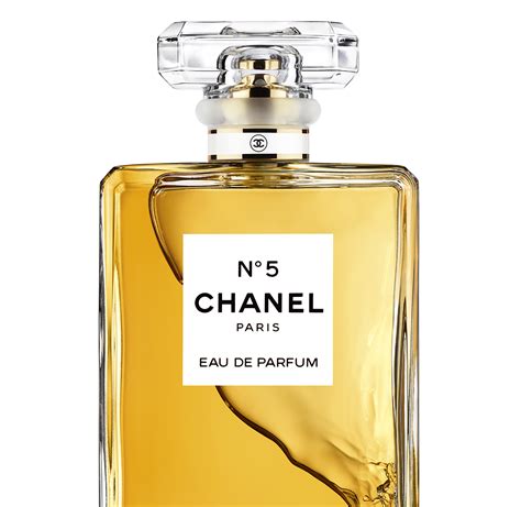 Chanel numero 5 .